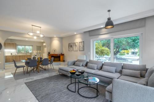 Glyfada Diamond Residence - 3 Master Bedrooms