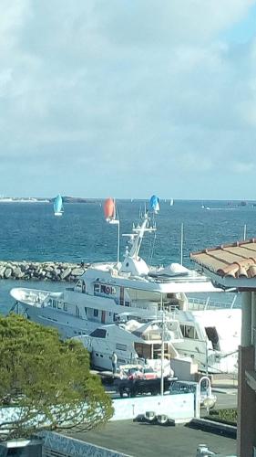 Boutique Apartment Hirondelle Port Frejus