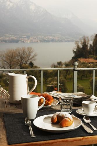 Charming Lake View Apartment – Photos 2
