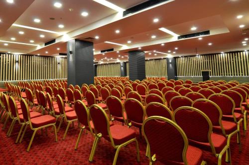 Konferenční prostory v ubytování Ramada Encore by Wyndham Gebze