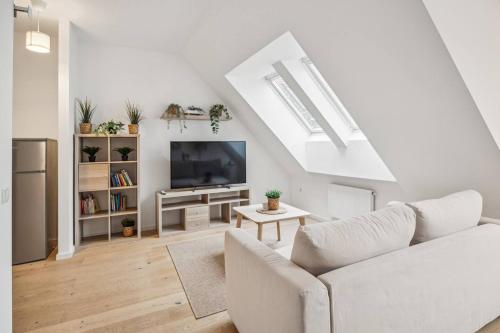 Bright Designer Loft near Kahlenberg