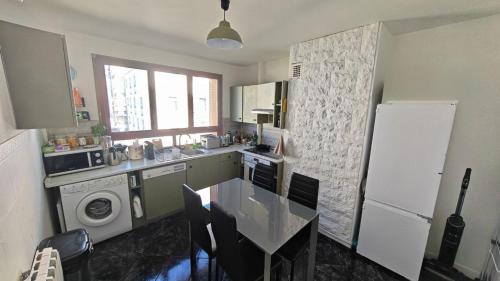 Chambre dans un appartement partagé
