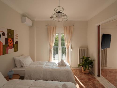 M-98 Apartment in City Center by FortesStays