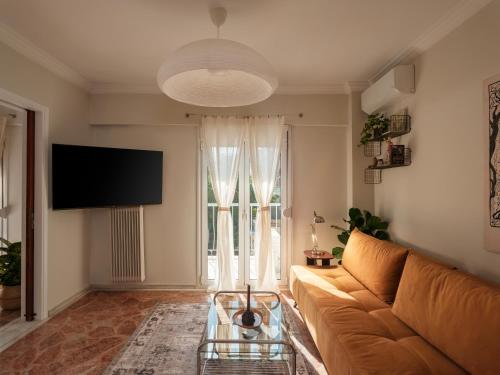 M-98 Apartment in City Center by FortesStays