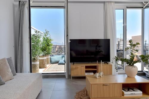 PJ Zeas Crown Penthouse