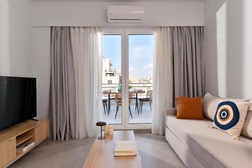 PJ Zeas Royal Junior Penthouse side sea view