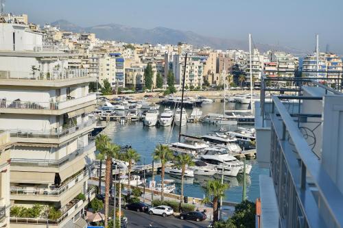 PJ Zeas Royal Junior Penthouse side sea view