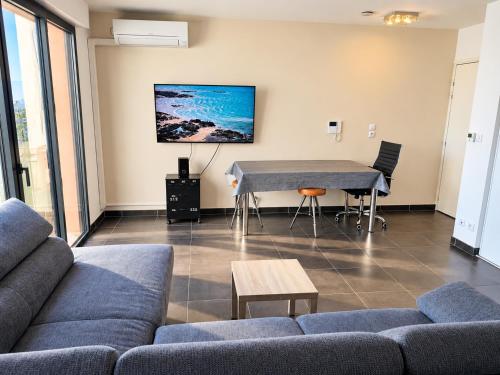 T2 récent 45m2, Parking inclus, Clim