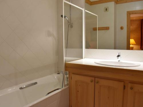 Appartement skis aux pieds, vue vallée - 4 pers.