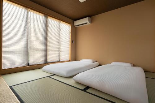 鶴Inn 天下茶屋駅徒歩5分 通天閣 難波 梅田 関西空港へ直通 贅沢な和モダン一軒家 柳叶居