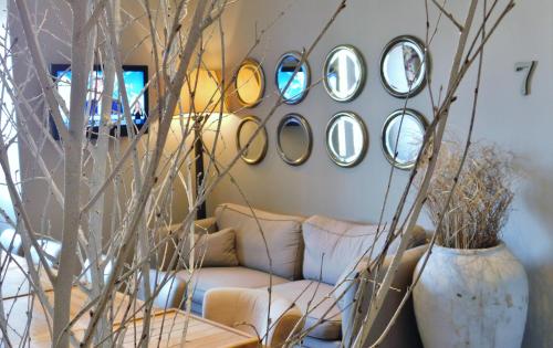 Гостиная зона в Hotel De La Mer