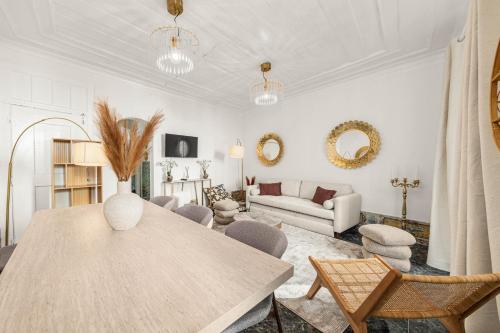 Historic 3BR Central Lisbon Sleeps 8