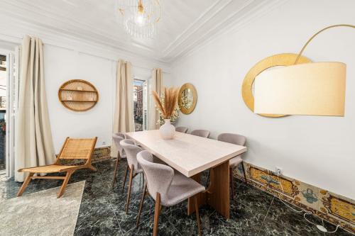 Historic 3BR Central Lisbon Sleeps 8