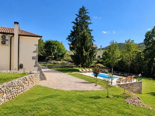 Villa Stancija Kavali stone house, Zvoneća-Opatija
