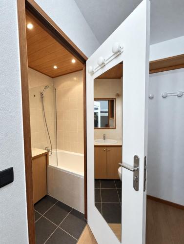 Val Thorens - Ski InOut - 3 Beds Flat D-315