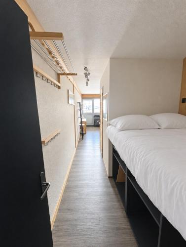 Val Thorens - Ski InOut - 4 Beds Flat V-473
