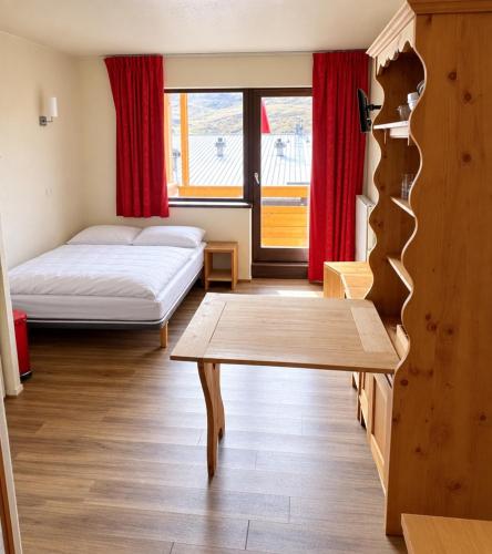 Val Thorens - Ski InOut - 2 Beds Flat OL-112