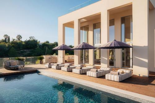 Villa Medusa Paraiso Heated Pool Rooftop and Sea Views