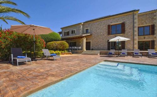 Bonita villa en Alcudia piscina cerca de la playa