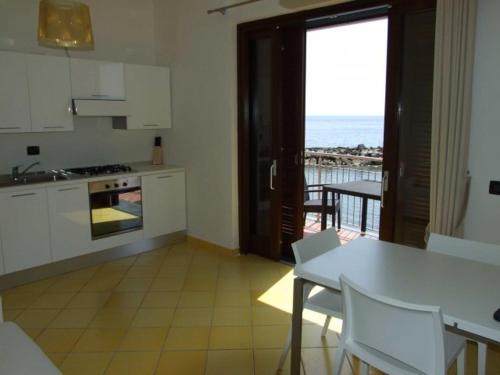 Η κουζίνα ή μικρή κουζίνα στο Residence Tre Palme