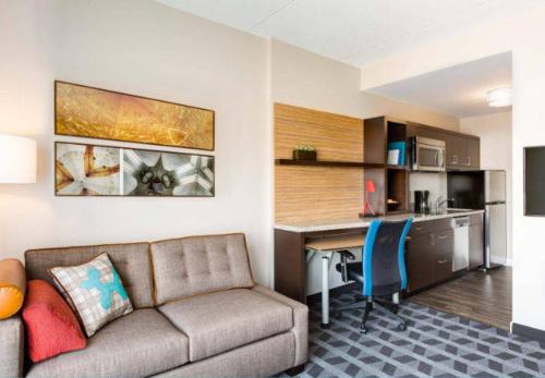 TownePlace Suites by MarriottDetroit Canton Image