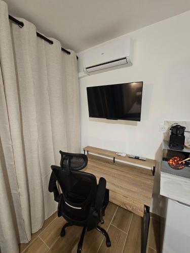 StudioG-1 Chaleureux Clim Parking Confort