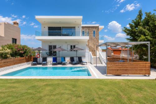 Luminosa Luxury Villa