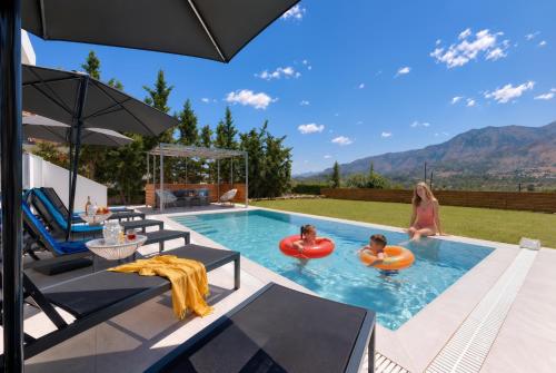 Luminosa Luxury Villa