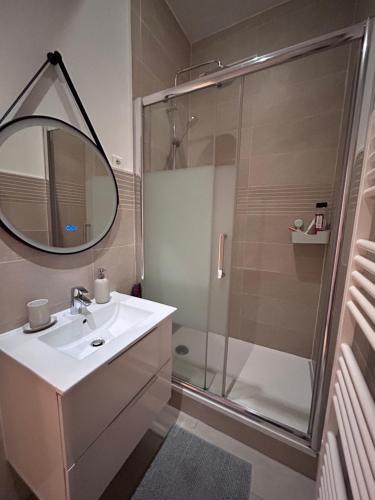 Cozy studio in Saint Germain dès près