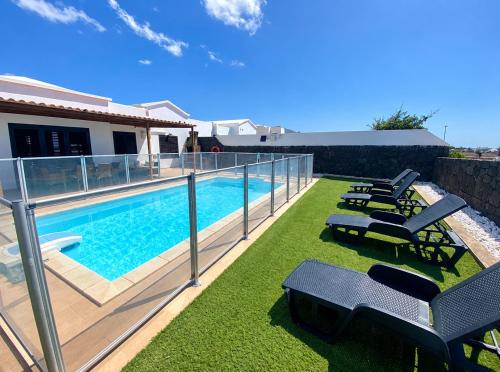 Villa Abuelo Paco - Private heated pool
