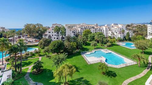 Central Puerto Banus Apt