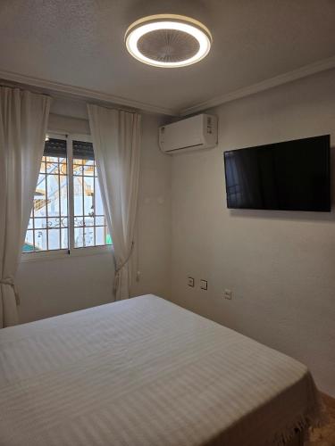 Casa AJ - Sunny Bungalow in Torrevieja