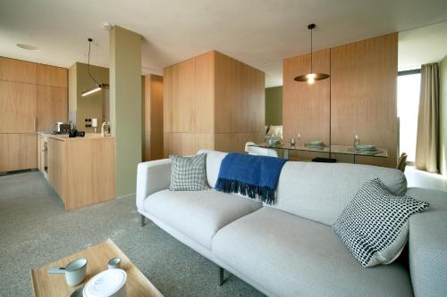 Architects Top Floor Oasis with Large Terrace
