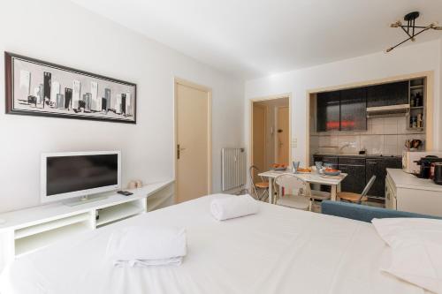 Upstays Cosy T2 32m2 with terrace and AC