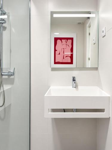 Vista Alegre Stays by Charming - Apartamentos Renovados con Terraza Privada