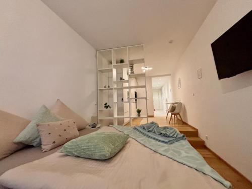 City Apartment Top 1
