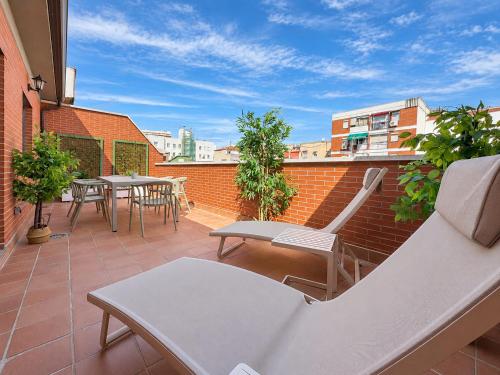 Vista Alegre Stays by Charming - Apartamentos Renovados con Terraza Privada