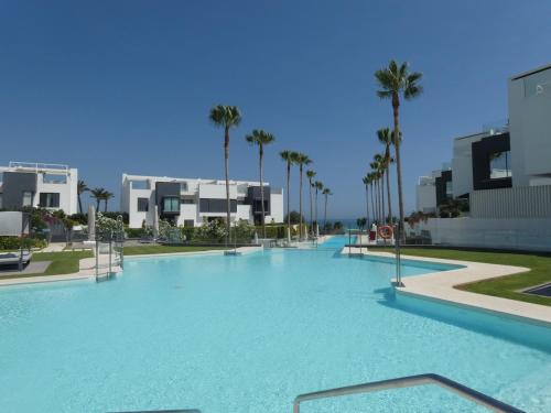 The Island Estepona Casa 5 Luxury Beachfront