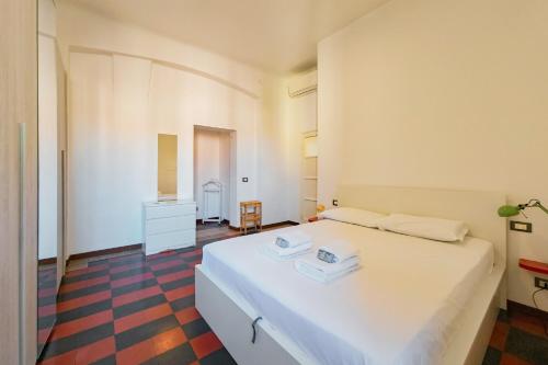 SANGOTTARDO15 Live the Navigli by Hospity