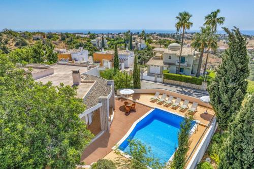 Villa Jacinto by Villa Plus