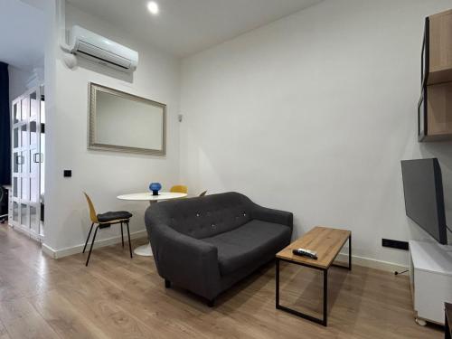 Pradillo-Auditorio Apartment