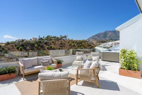 Higueron Lomas VI by ELE Apartments