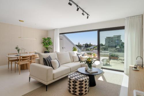 Higueron Lomas VI by ELE Apartments