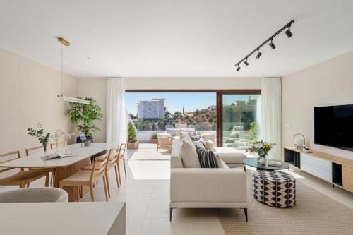 Higueron Lomas VI by ELE Apartments