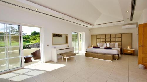 Villa Barklee in Vila Sol Villa with Private Pool and Golf Views by Cleverdetails