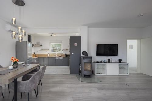 Villa Blue Lagoon - Happy Rentals