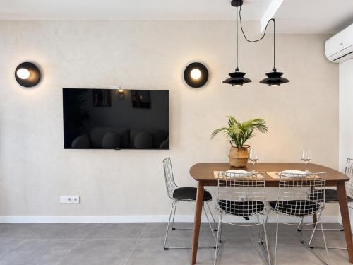 Vista Alegre Stays by Charming - Apartamentos Renovados