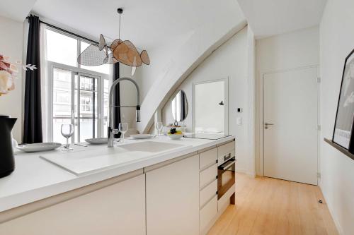 Modern Apartment - 2BR 6P - Eiffel Tower