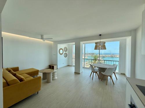 Apartamento con vistas al Puerto y Parking