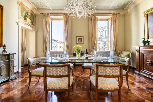 Luxury Apartment Cavalieri, Florence & Duomo View